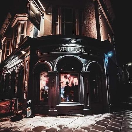 The Veteran Hotel & Bar ライド エクステリア 写真